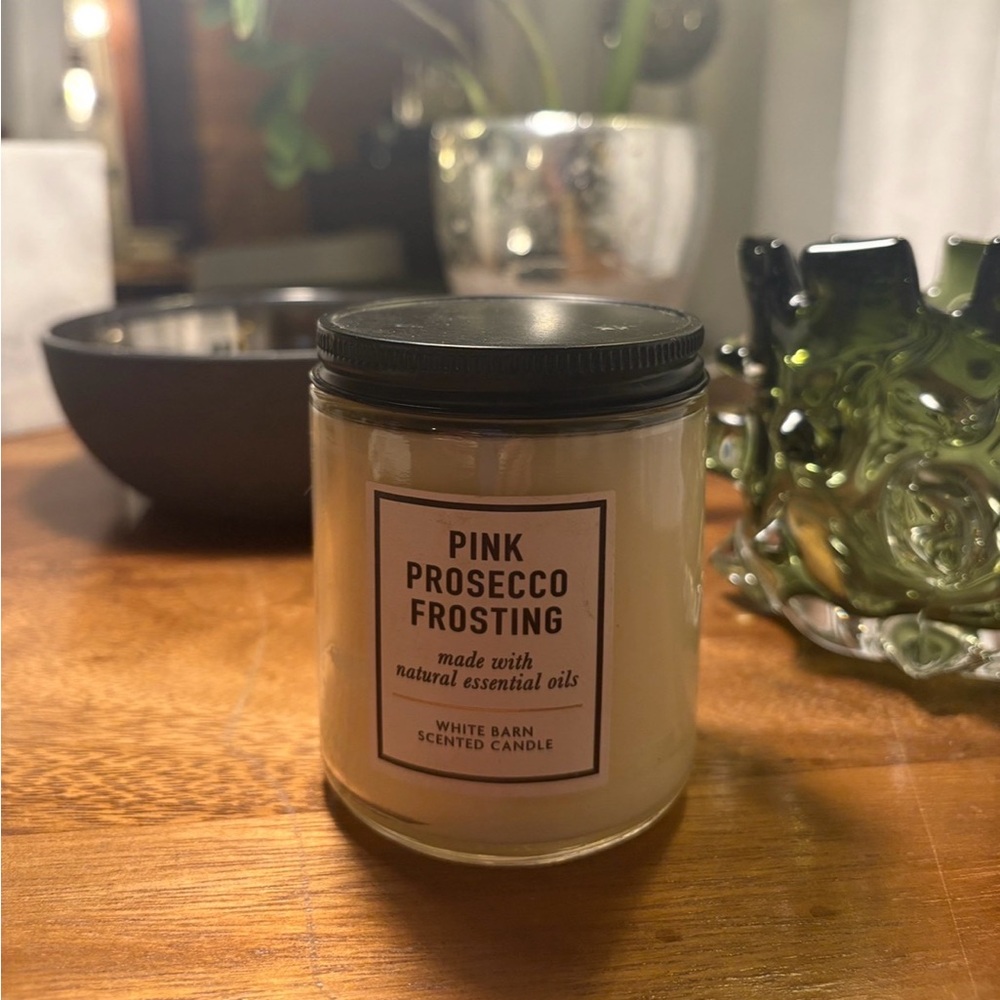White Barn Bath & Body Works Pink Prosecco Frosting Candle champagne toast NEW - Picture 3 of 5